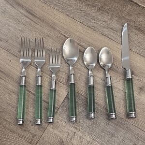 Cambridge 7 Piece Silverware Set